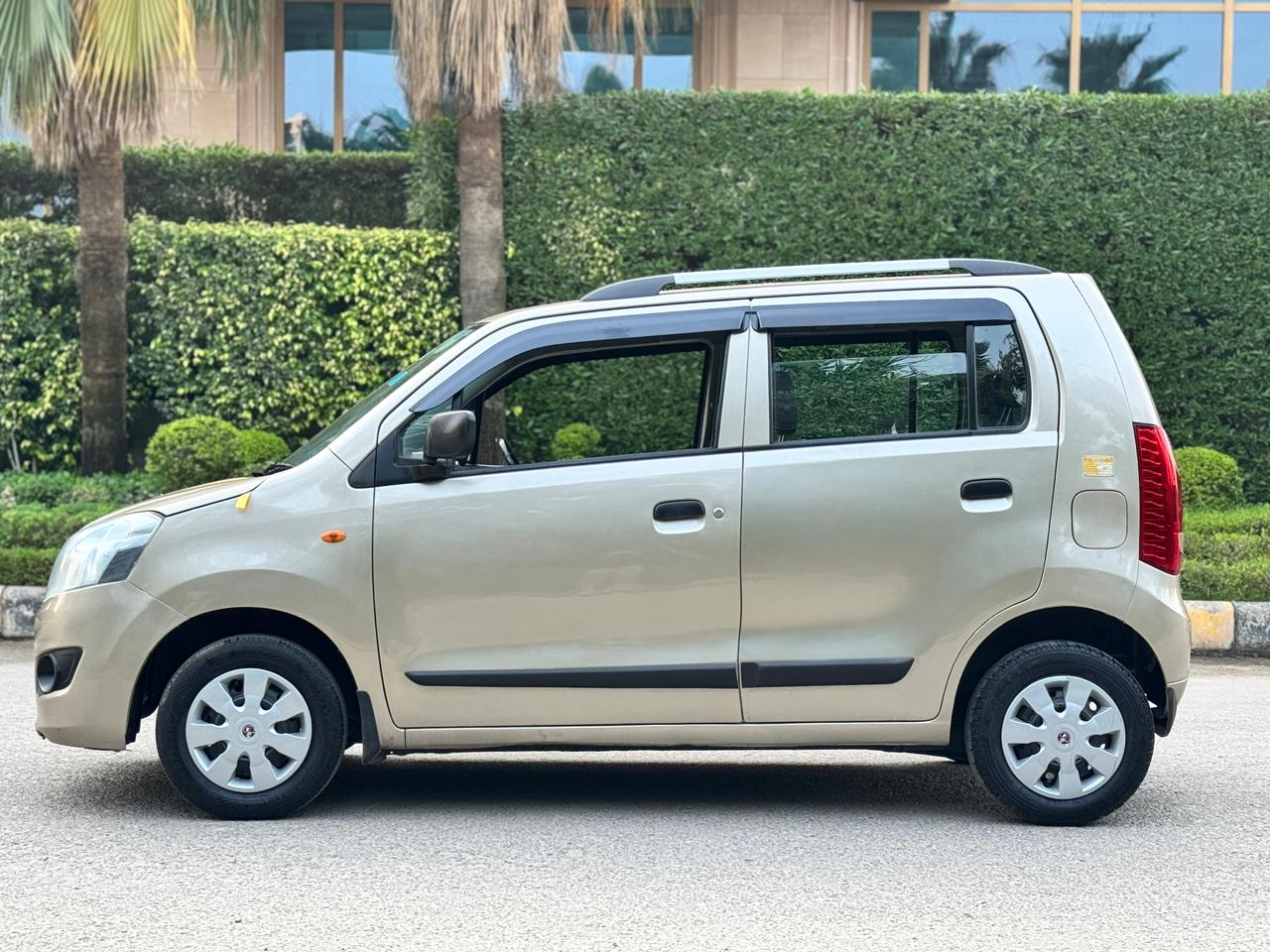 Maruti Suzuki WAGONR LXI  2013 - Image 6