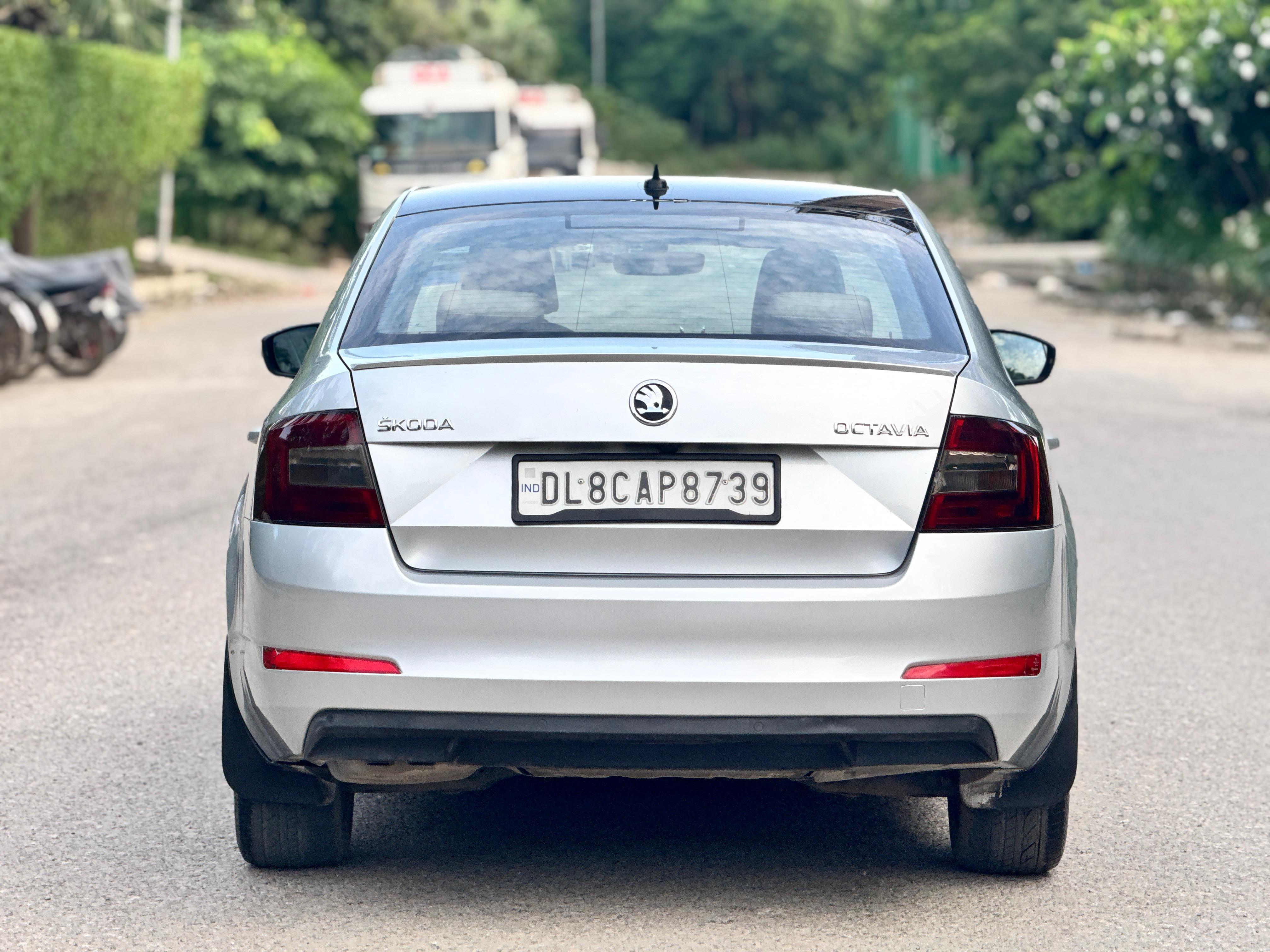 Skoda OCTAVIA STYLE PLUS  2017 - Image 5